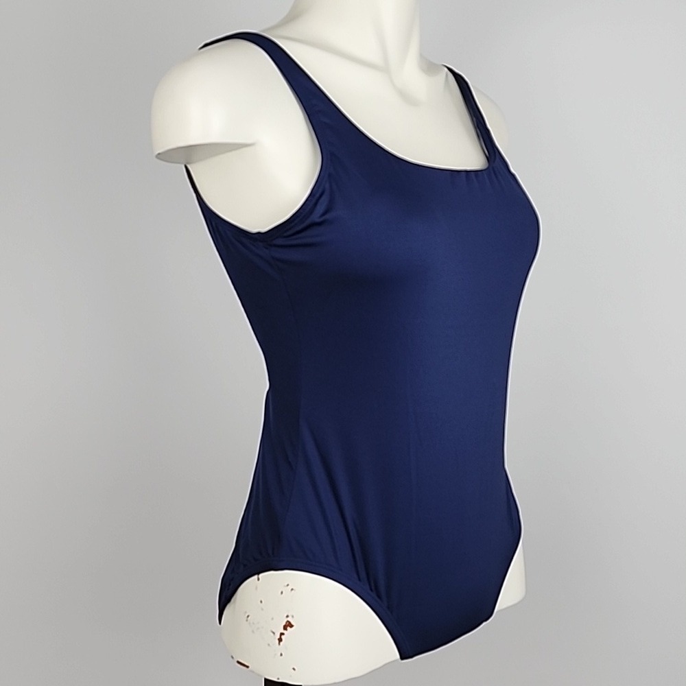 NWT Nike Women's One Piece Scoop Back Performance Swimsuit Navy Medium - Picture 6 of 15